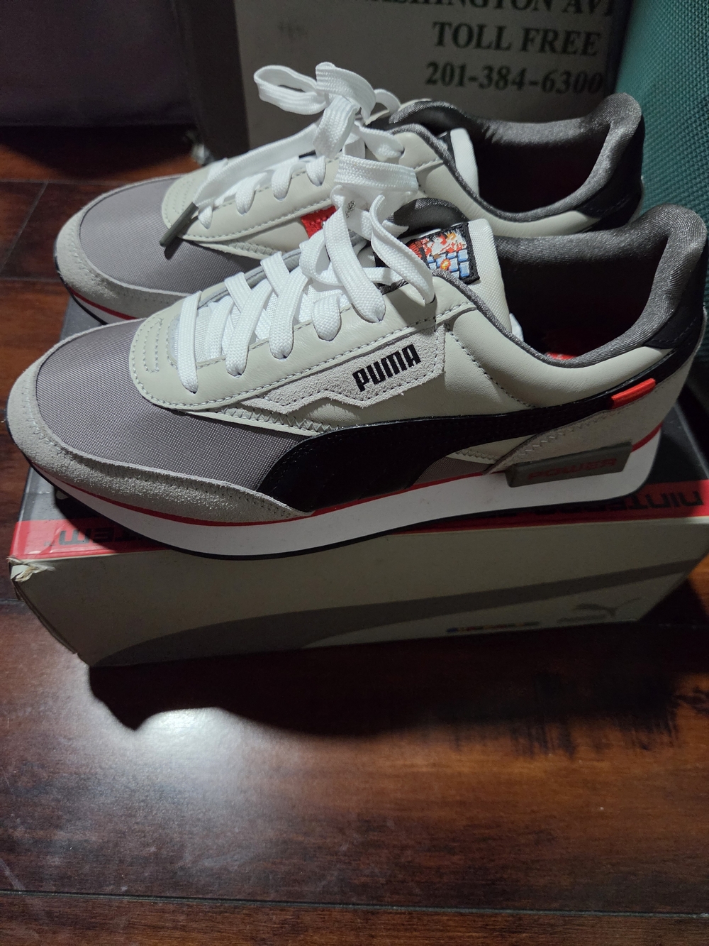 Puma Men's Gray Retro Runner Sneakers